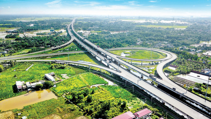 Bến Lức - Long An có nhiều lợi thế về hạ tầng giao thông, cùng vị trí chiến lược tại miền Tây Nam Bộ