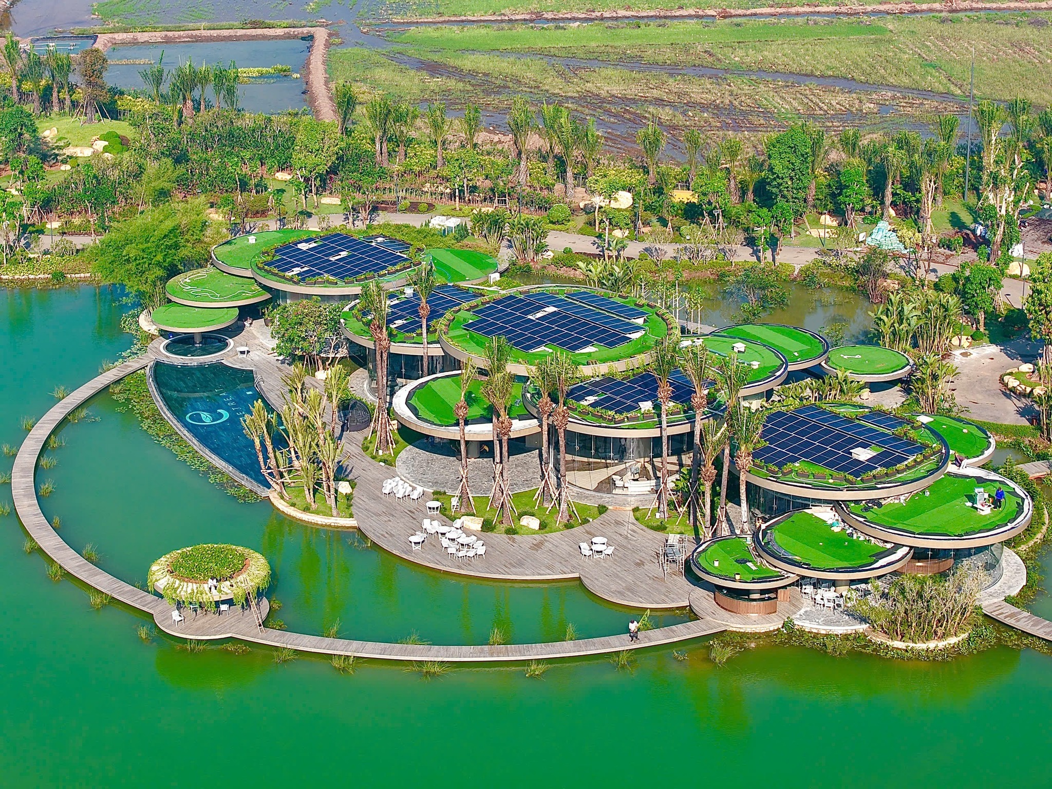 Tiến độ Forest Clubhouse Eco Retreat: Biểu tượng mới tại Long An chính thức hoàn thiện