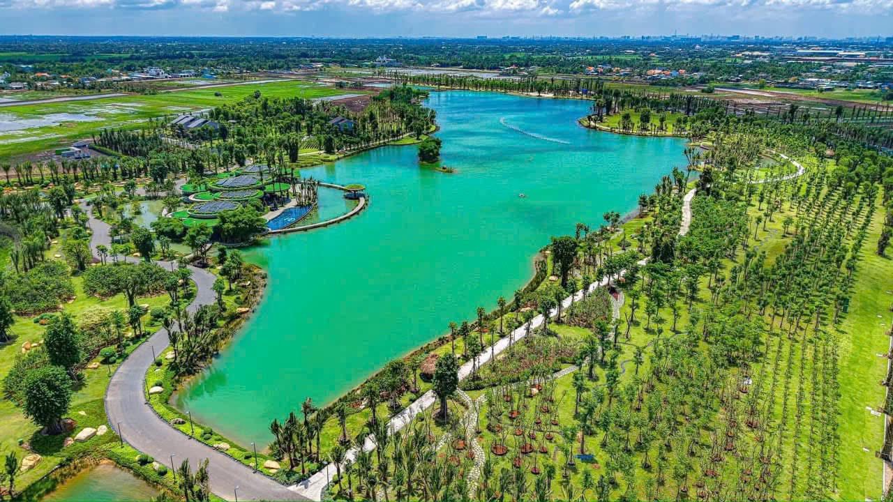 Cảnh quan tại Eco Retreat đã được phủ xanh