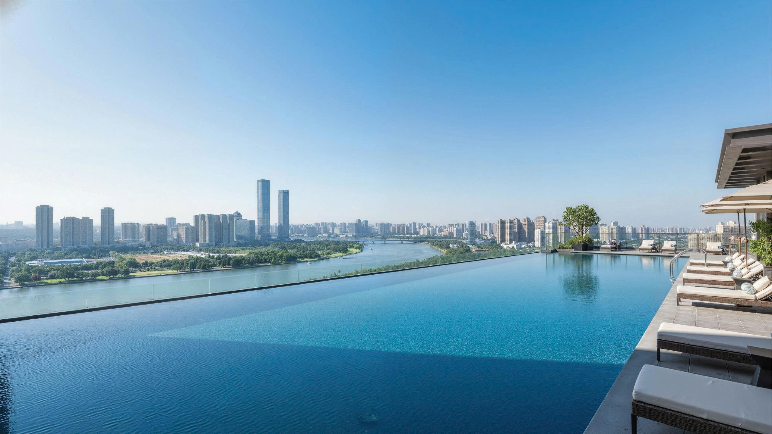 Tiện ích bể bơi vô cực tại Alumi